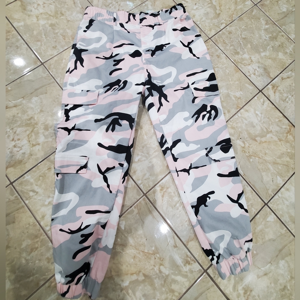 Pink grey black camo joggers pants cargo pants size 15/32 street wear